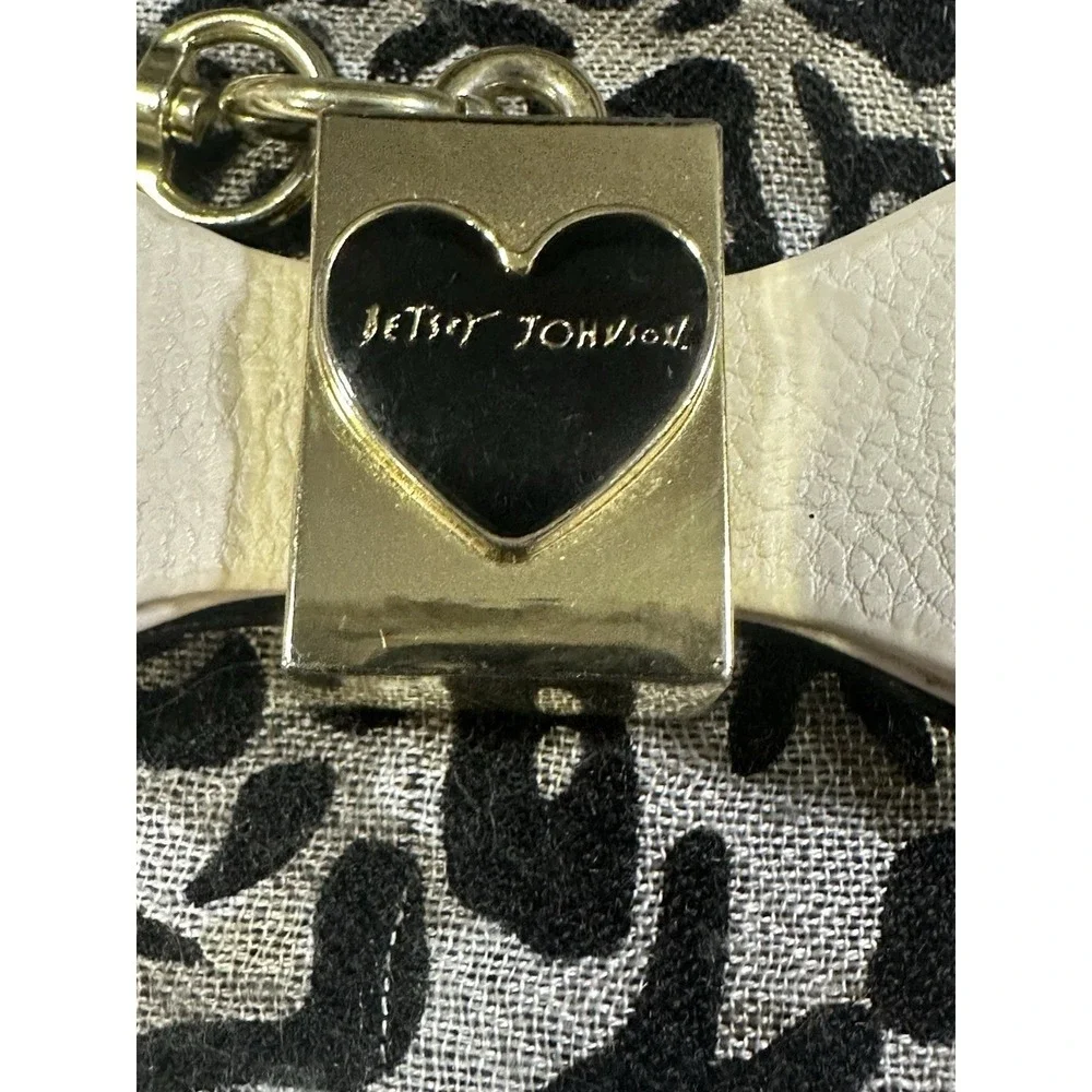 Betsey Johnson adorable betsy